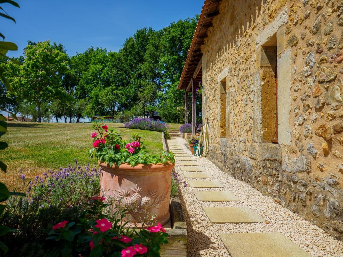Le Nid De Faucons Villa Lalinde Exterior photo
